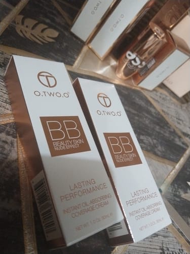 Customer photo review of O.TWO.O BEAUTY SKIN NUDE EFFECT BB CREAM