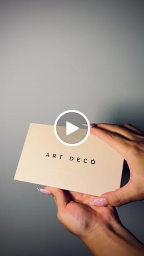 Customer video review of PALETA DE SOMBRAS 18 TONOS ART DECO