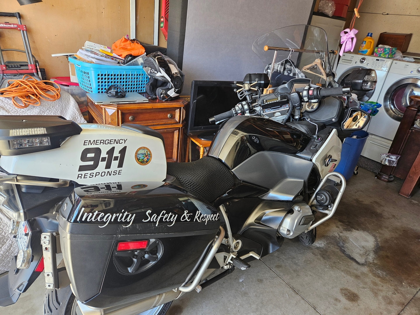 Wind Rider mesh seat cover on a BMW R 1200 RT