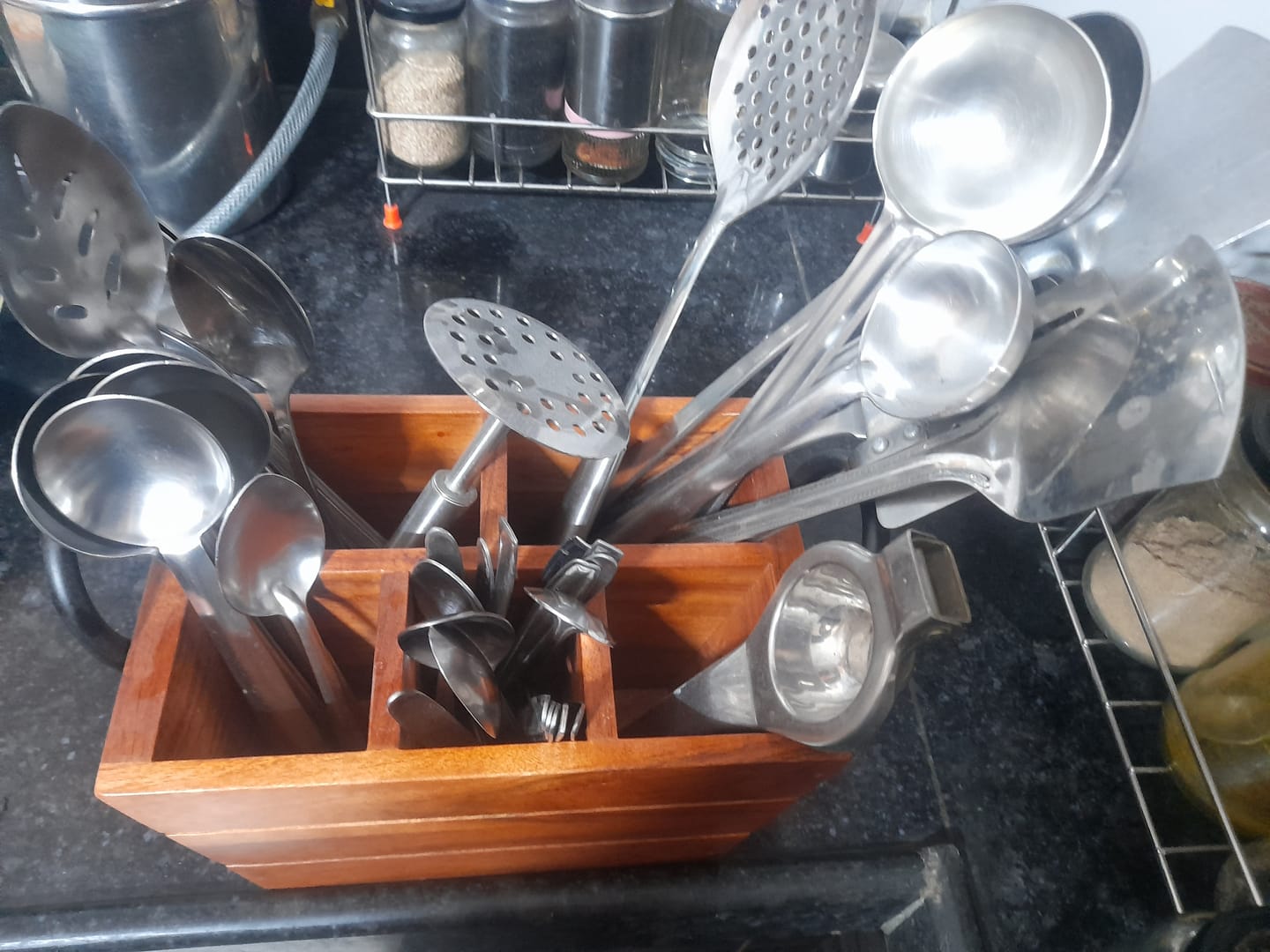 Customer photo review of Boat Cutlery Caddy/Holder with Horseshoe Handle