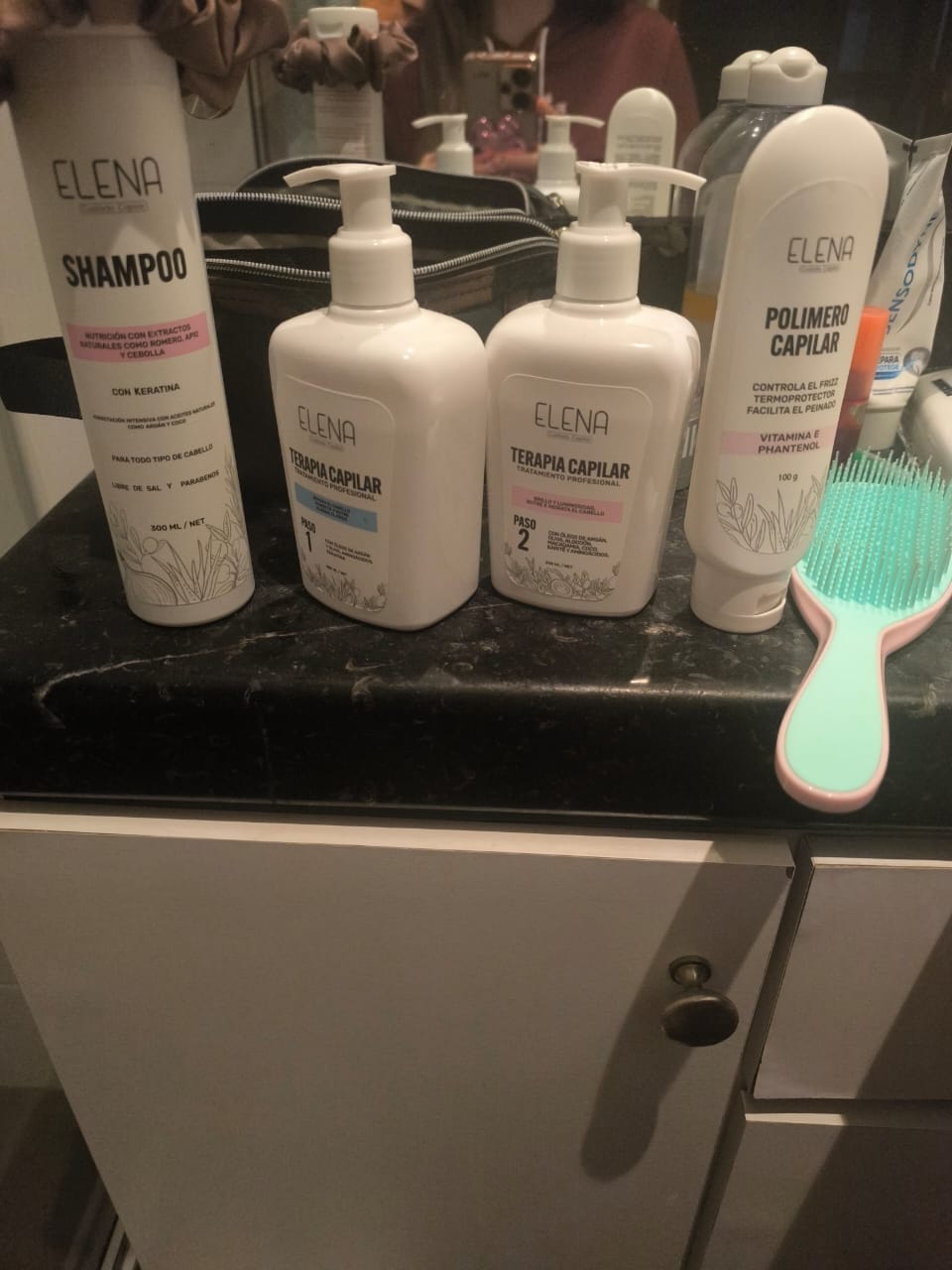 Customer photo review of 🔥 Caja Rosa de Reconstrucción Capilar y Anti-Frizz