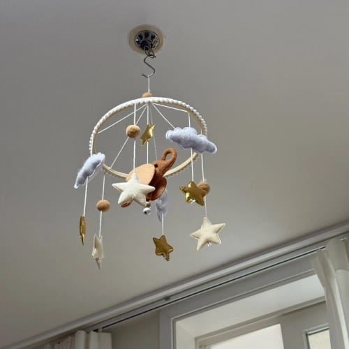 Customer photo review of Baby Wooden Comfort Wind Chime Pendant Crib Mobiles