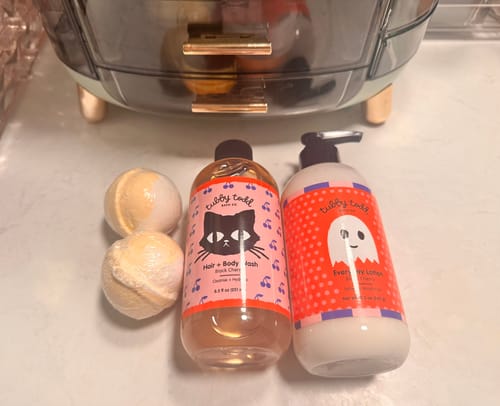 Customer photo review of Black Cherry Halloween Collection