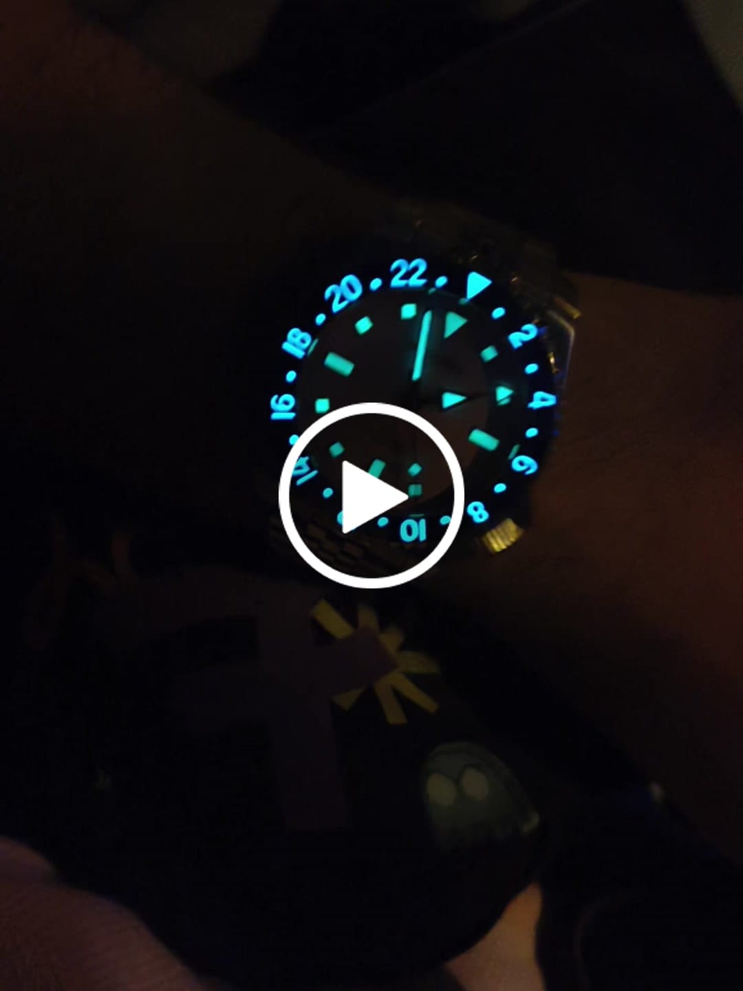 Customer video review of ADMIRAL GMT - 200M Waterproof Titanium Automatic Diver Watch | Pink-(Ceramic Bezel)