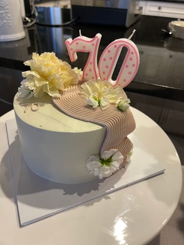 Customer photo review of petal cake