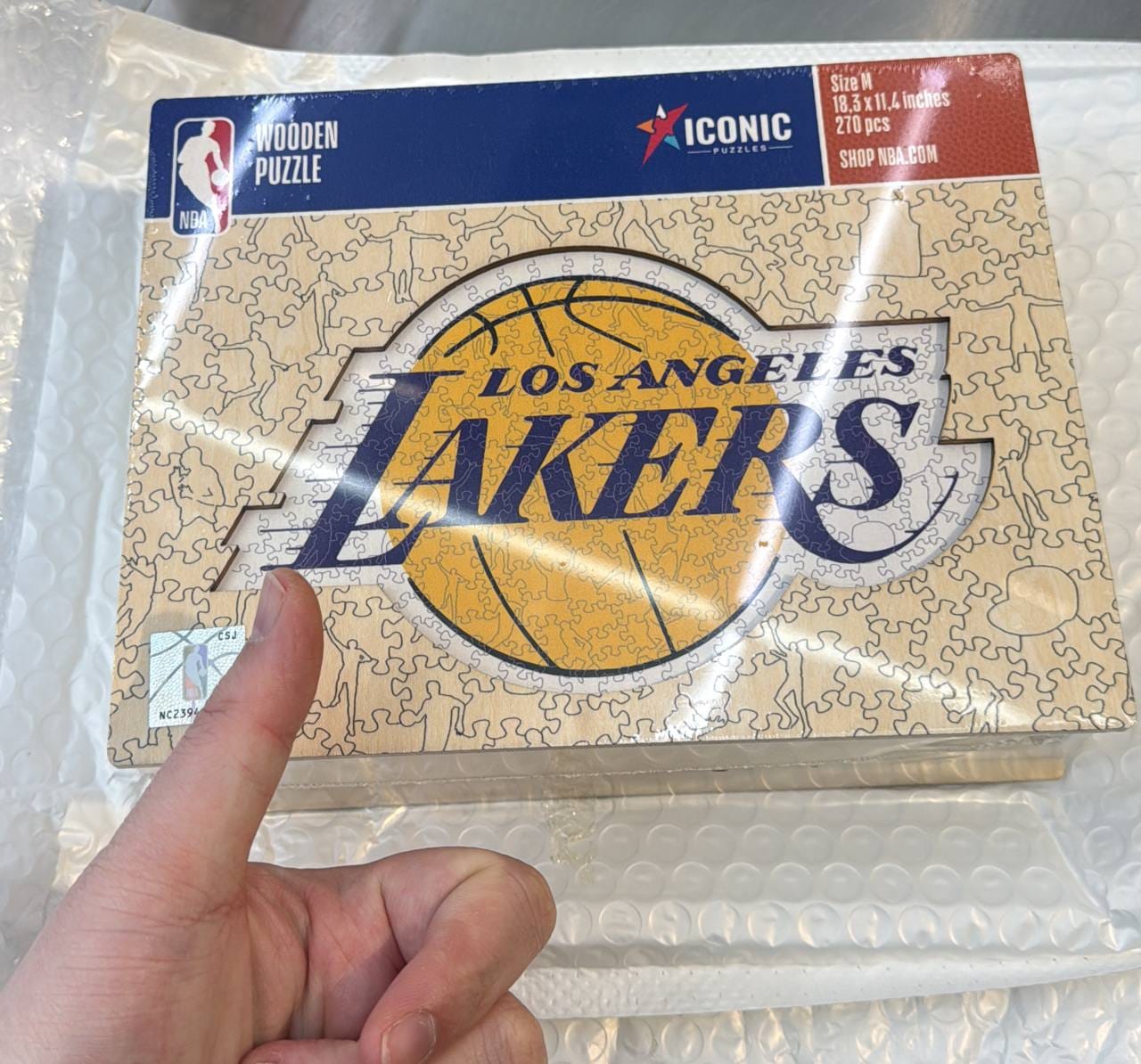 Customer photo review of Los Angeles Lakers™ - Wooden Puzzle