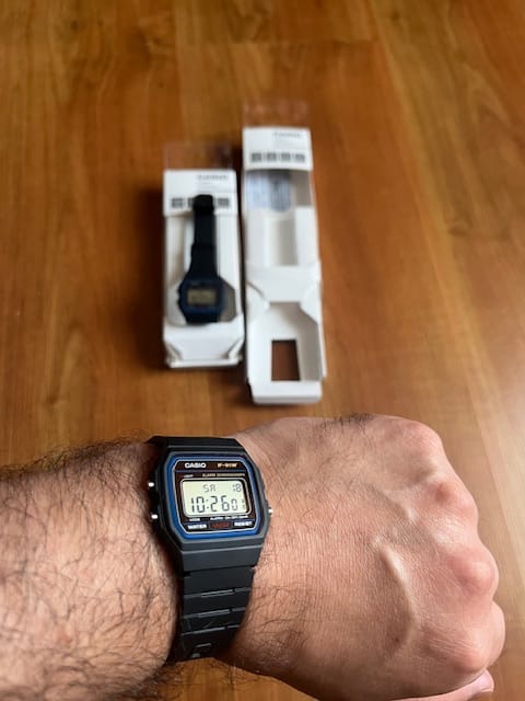 Customer photo review of Reloj Casio Vintage F-91W-1JH Packaging JDM