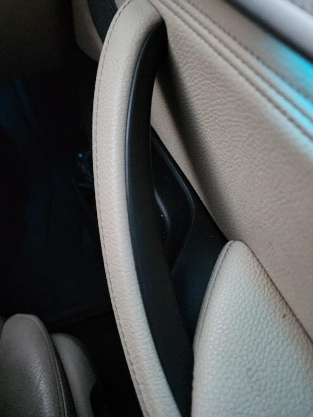Customer photo review of BMW X5 F15 (2014–2018) & X6 F16 (2015–2018) Interior Door Pull Handle Cover Trim Set (3PCS) | SPCRSO