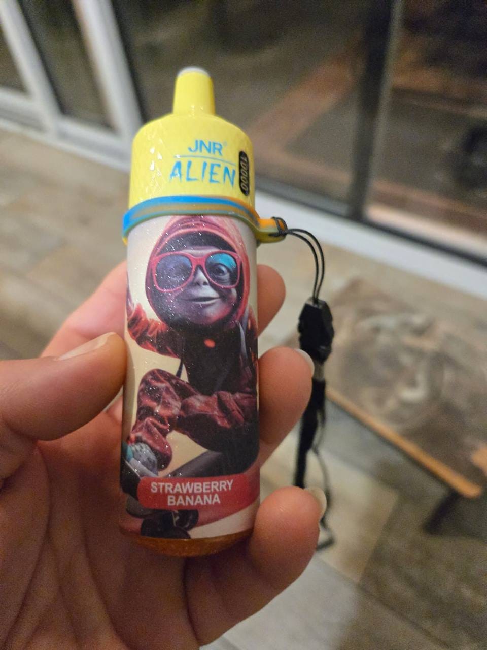 Customer photo review of JNR - Alien - 10K - Jednorazówki - E papieros - 2% - 10000 Buchów
