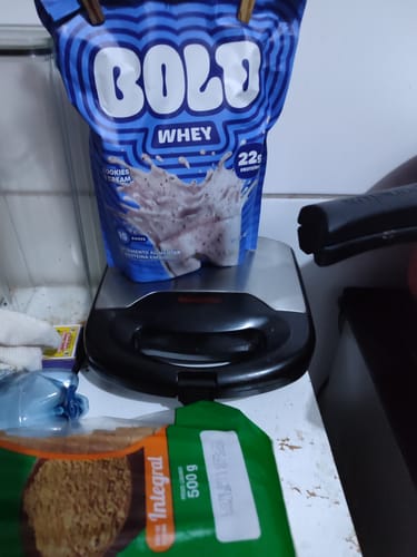 Customer photo review of BOLD WHEY COOKIES & CREAM (450g)
