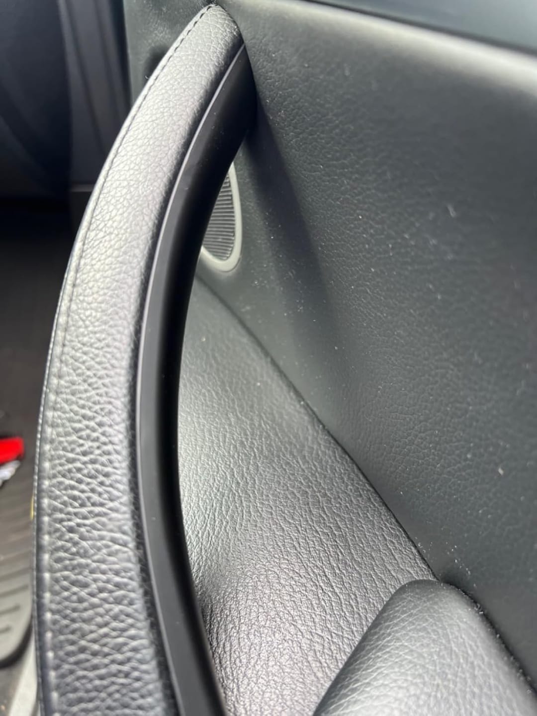 Customer photo review of BMW X5 E70 / X6 E71 Inner Door Pull Handle Bracket Replacement (2008–2014) – Fix Sticky Handles