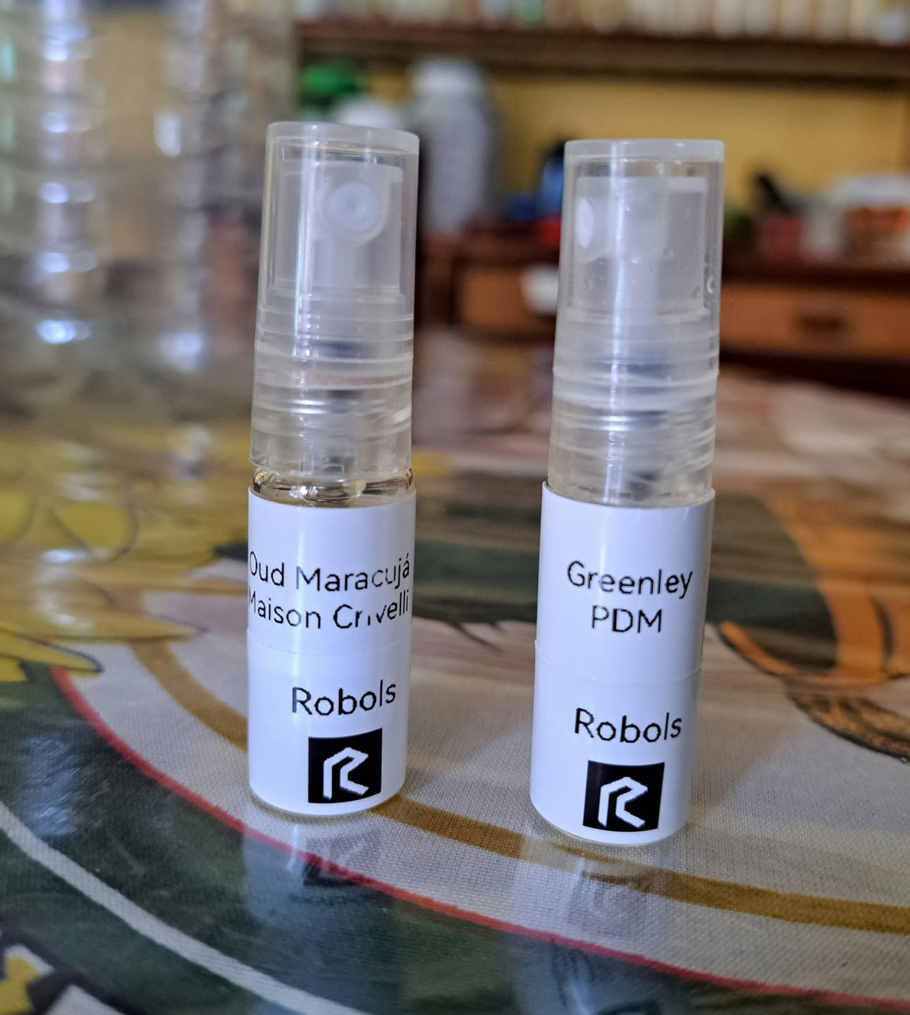 Customer photo review of Oud Maracujá Extrait de Parfum 50 ml Maison Crivelli