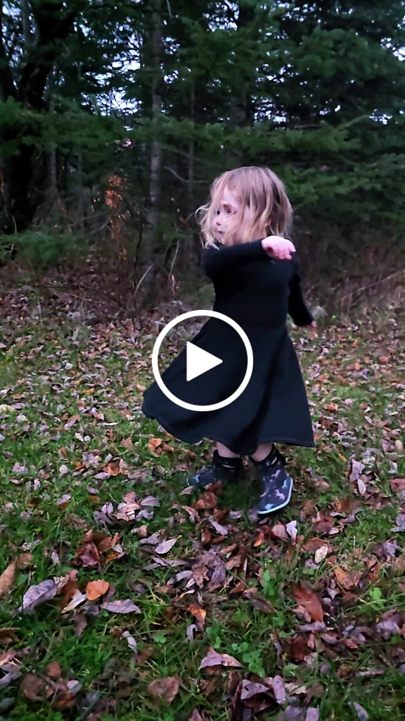 Customer video review of Kids Adventure Dress – 100% Merino Wool