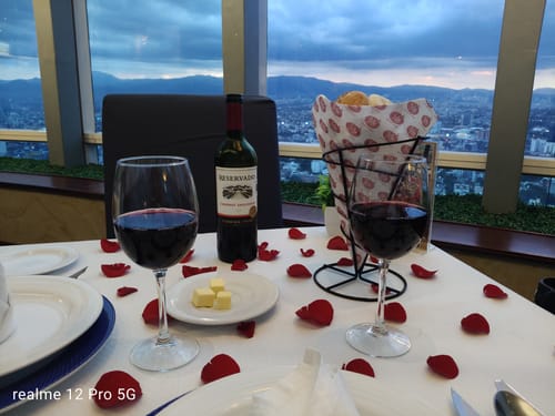 Customer photo review of Cena Romántica