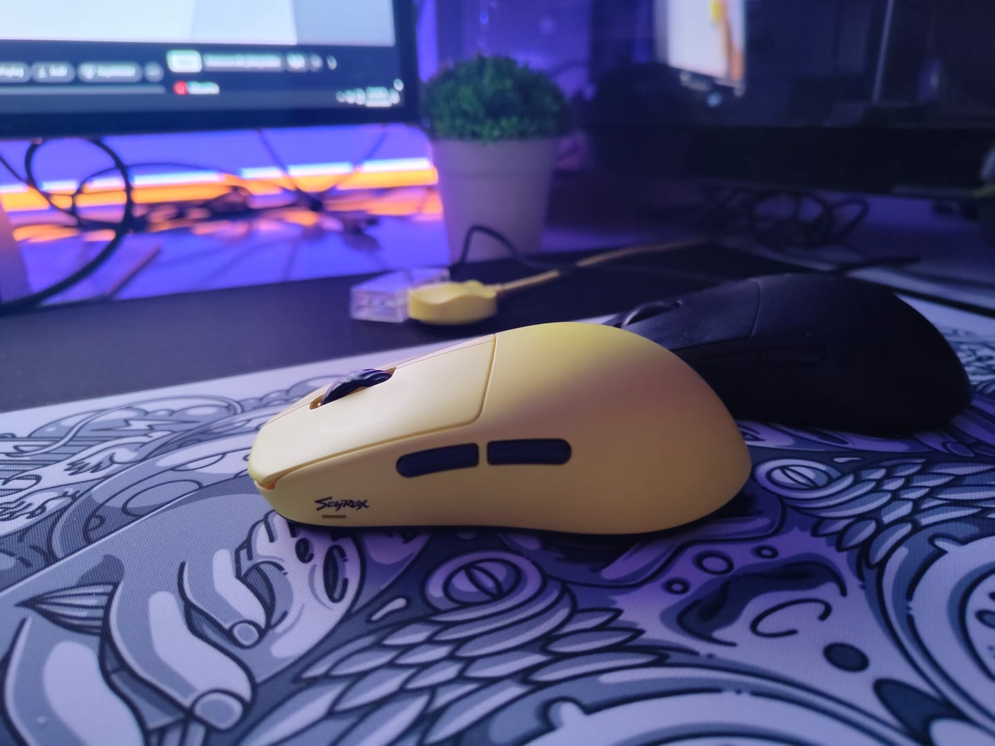 Customer photo review of Scyrox V8 8K Wireless Mouse