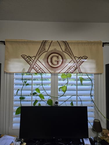 Customer photo review of Freemasonry Symbol Print Window Valance