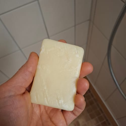 Customer photo review of 8% Apple-Wonder Haarseife (Haarglanz & fluffig-weiches Haar)