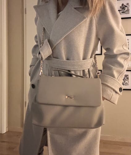 Customer photo review of LEILANI - TAUPE