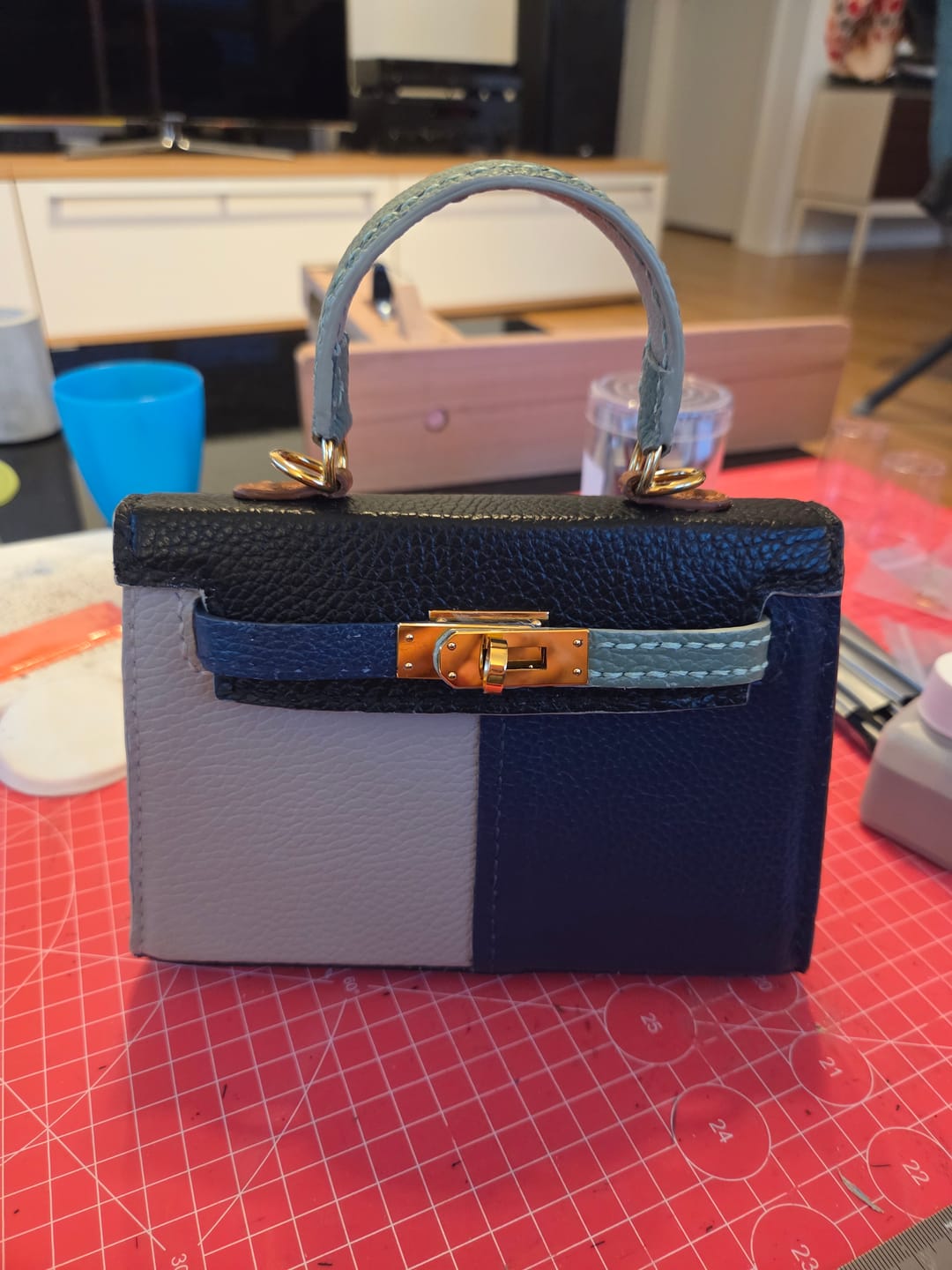 Customer photo review of Lederreste