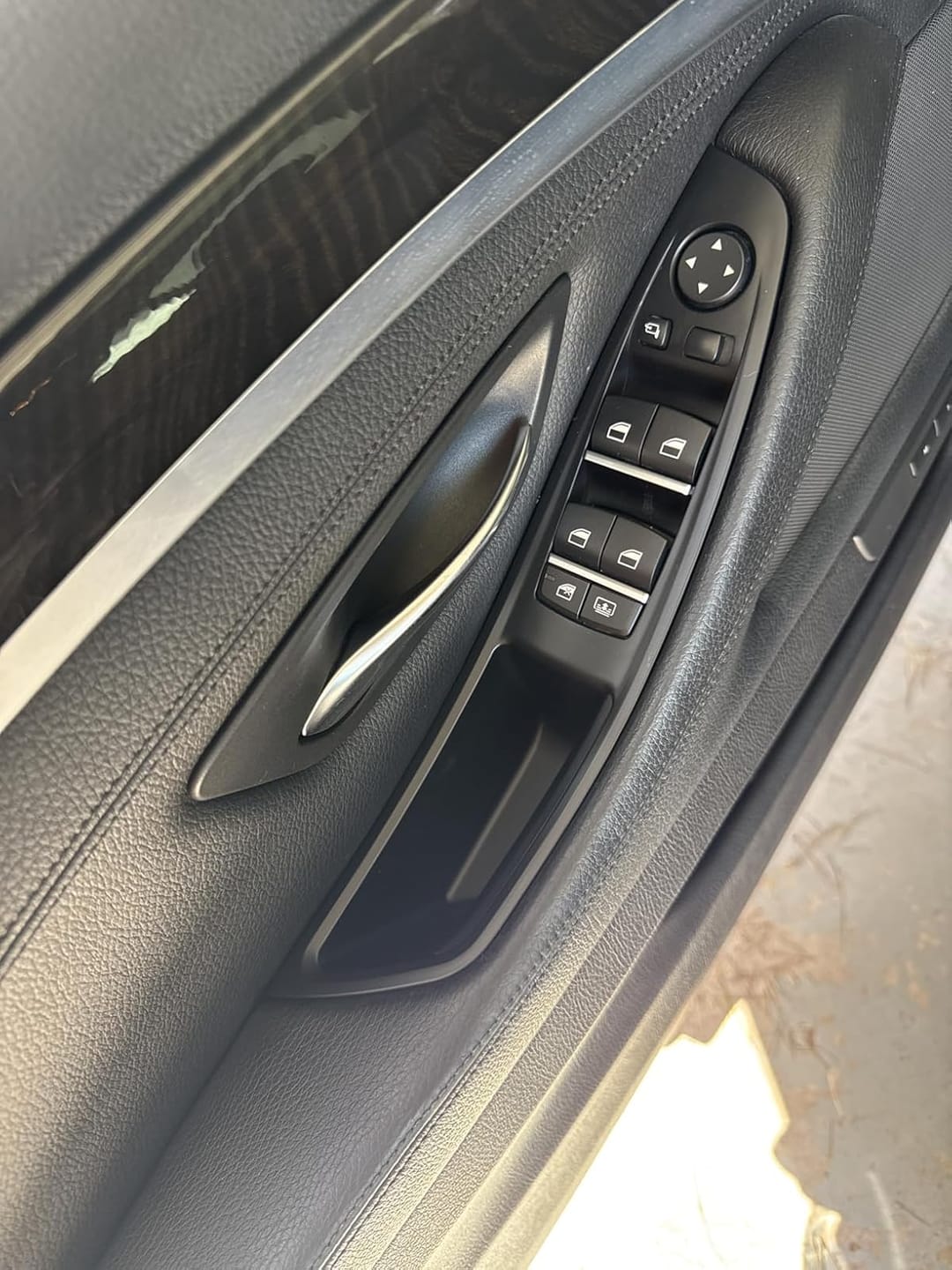 Customer photo review of Driver Side Window Switch Armrest Panel for BMW 5 Series F10 F11 2010-2016 | SPCRSO