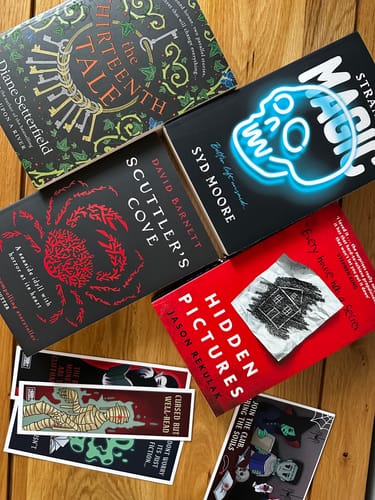 Customer photo review of Halloween Originals - 4 Book Special Edition Box