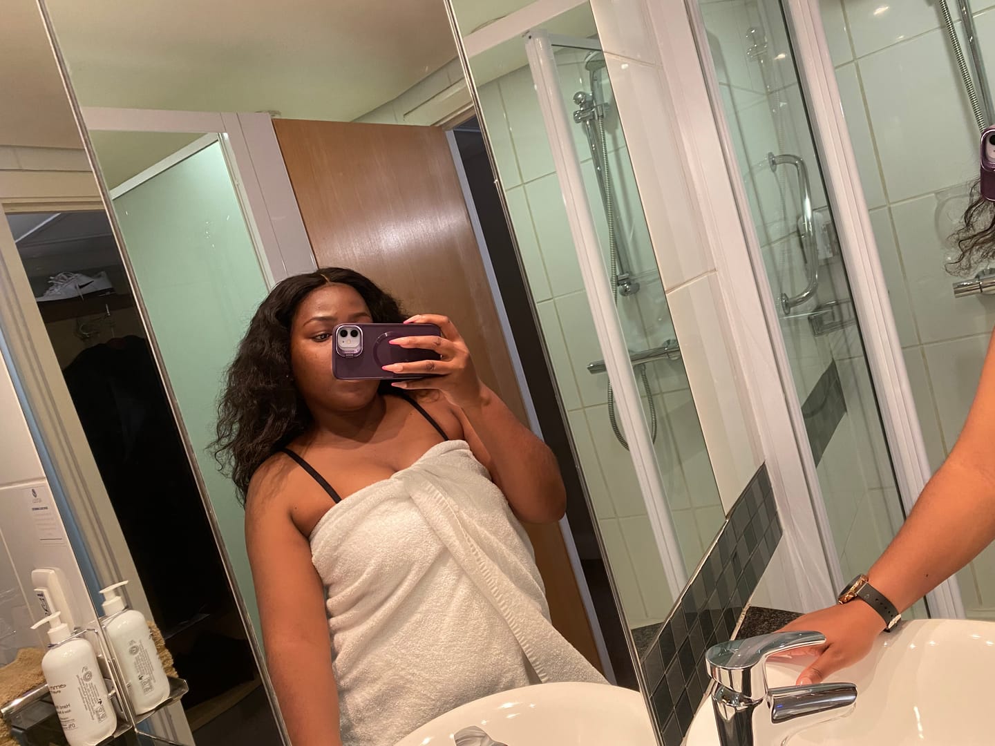 Customer photo review of NOSIE - Brazilian 13x4 Lace Frontal Wig