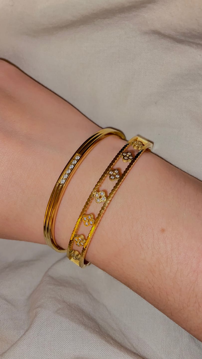 Customer photo review of Clover Deluxe Armreif | 18K vergoldet