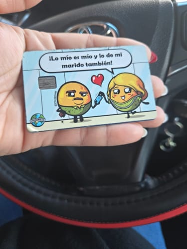 Netjidia R. review of Lo Mío es Mío y lo de mi Marido También - Sticker para Tarjeta de Crédito image 1 out of 1
