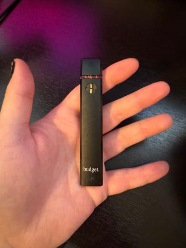 Customer photo review of 1 Gram Delta-8 THC Vape Pen | Strawberry Cheesecake - Indica