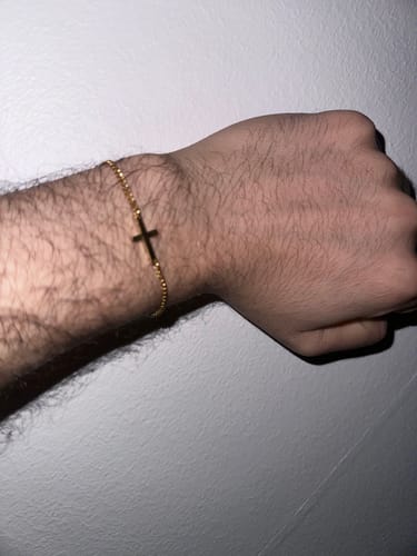 Customer photo review of CROSS CHAIN | 18K Gold