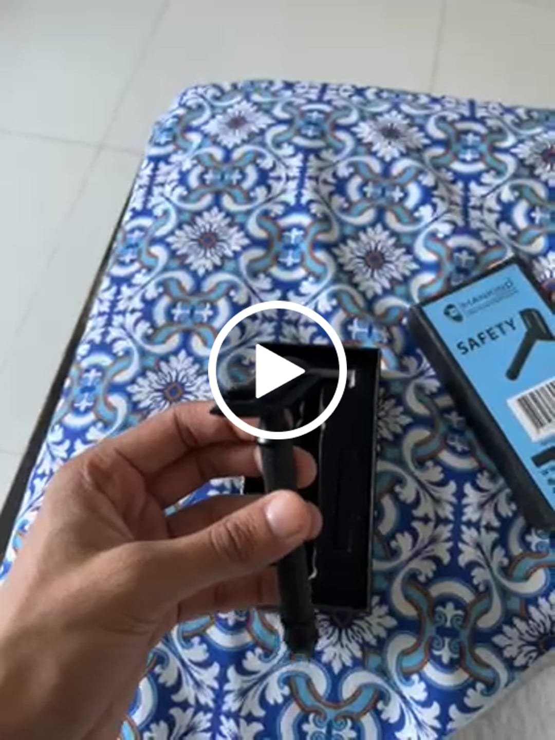 Customer video review of Safety - Comfortable & Smooth Shaving Experience, Replaceable Blades