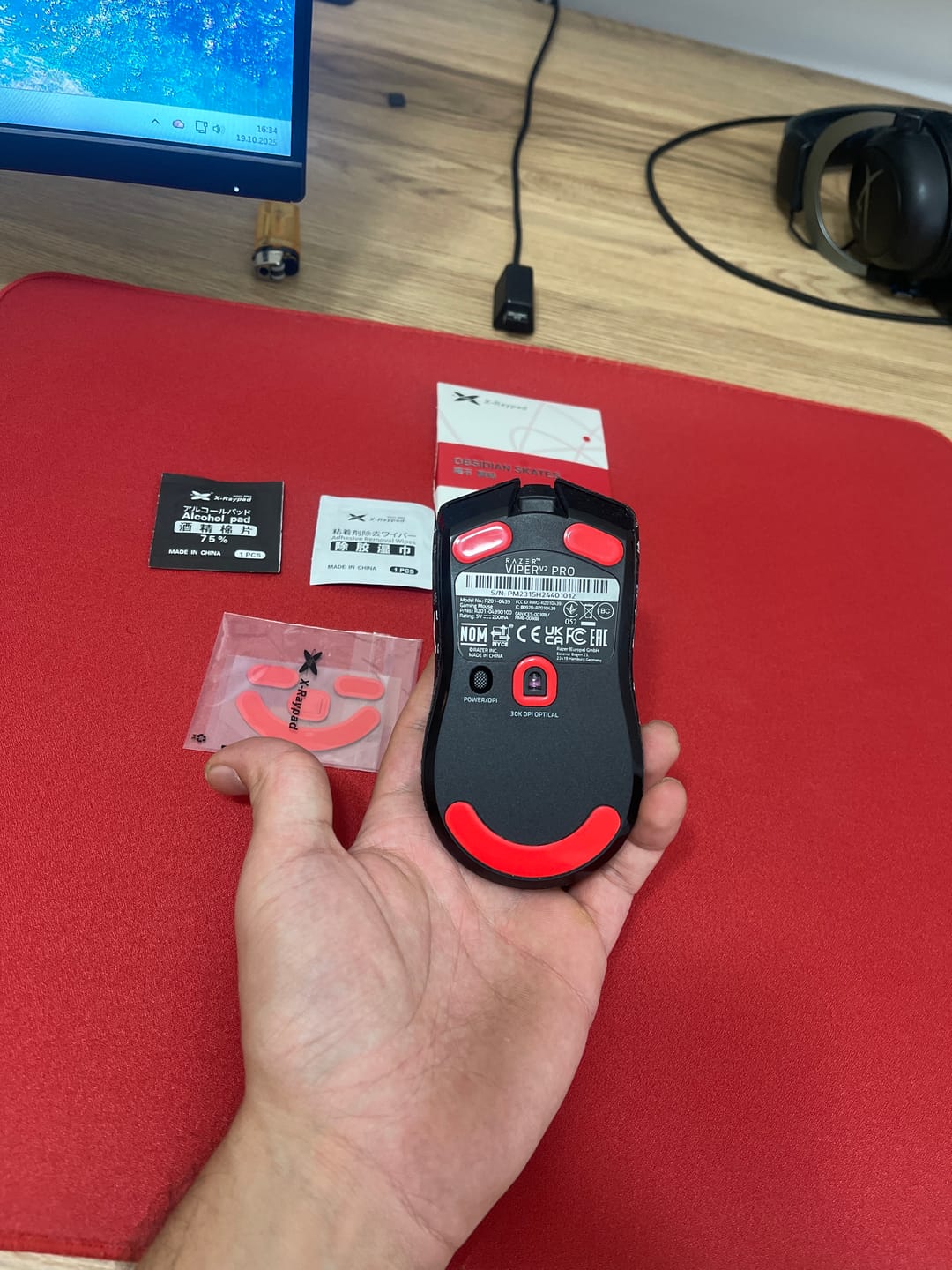Customer photo review of X-Raypad Obsidian Mouse Skates