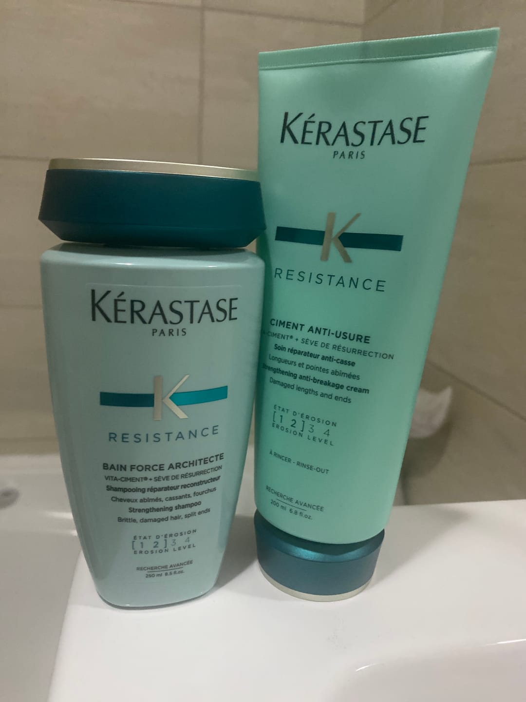 Customer photo review of Kerastase Resistance Ciment Anti-Usure Hair Conditioner 200ml