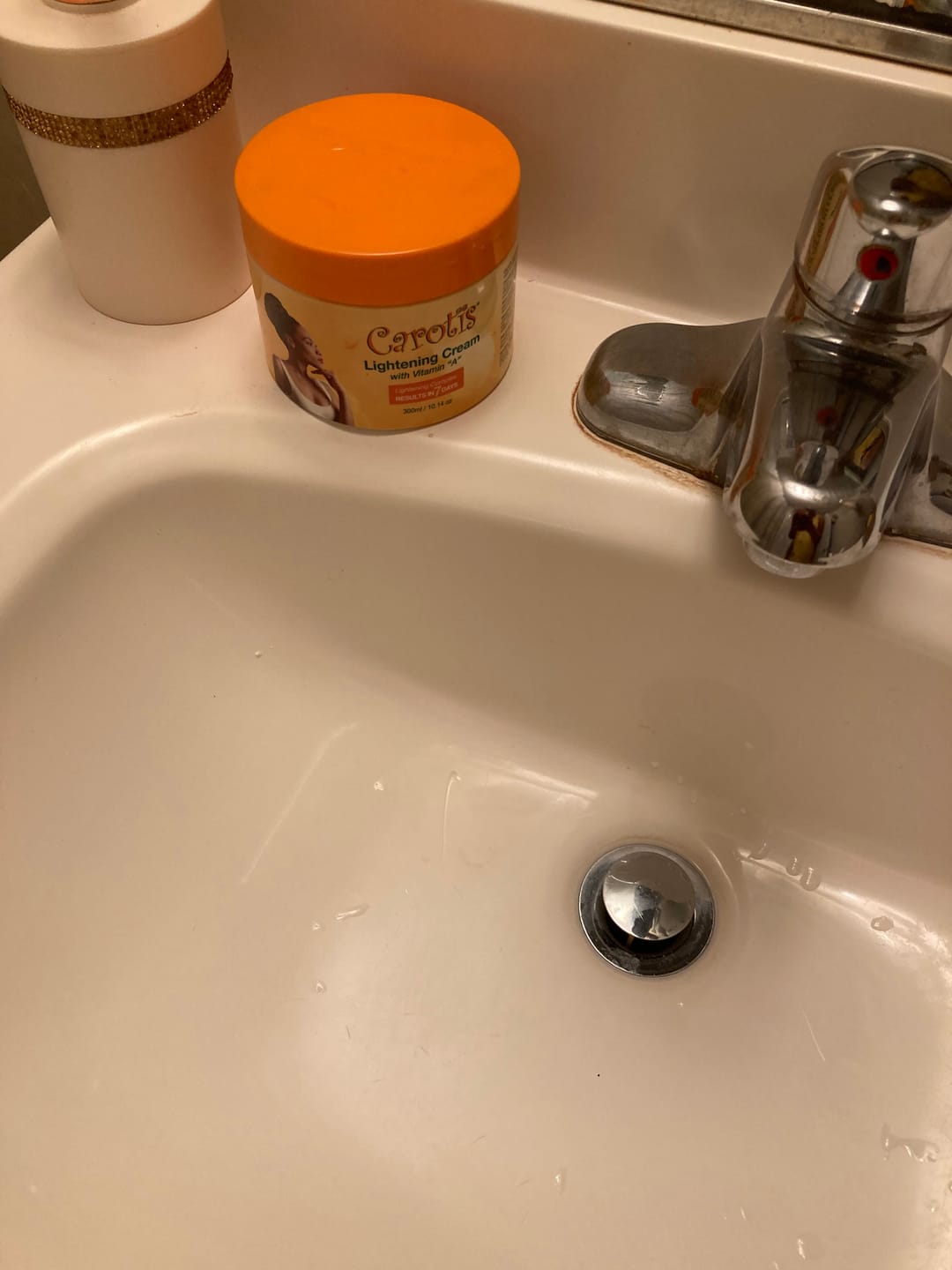 Customer photo review of Carotis 7 Day Lightening Cream with Vitamin A (Jar) - 300ml / 10.14 fl oz