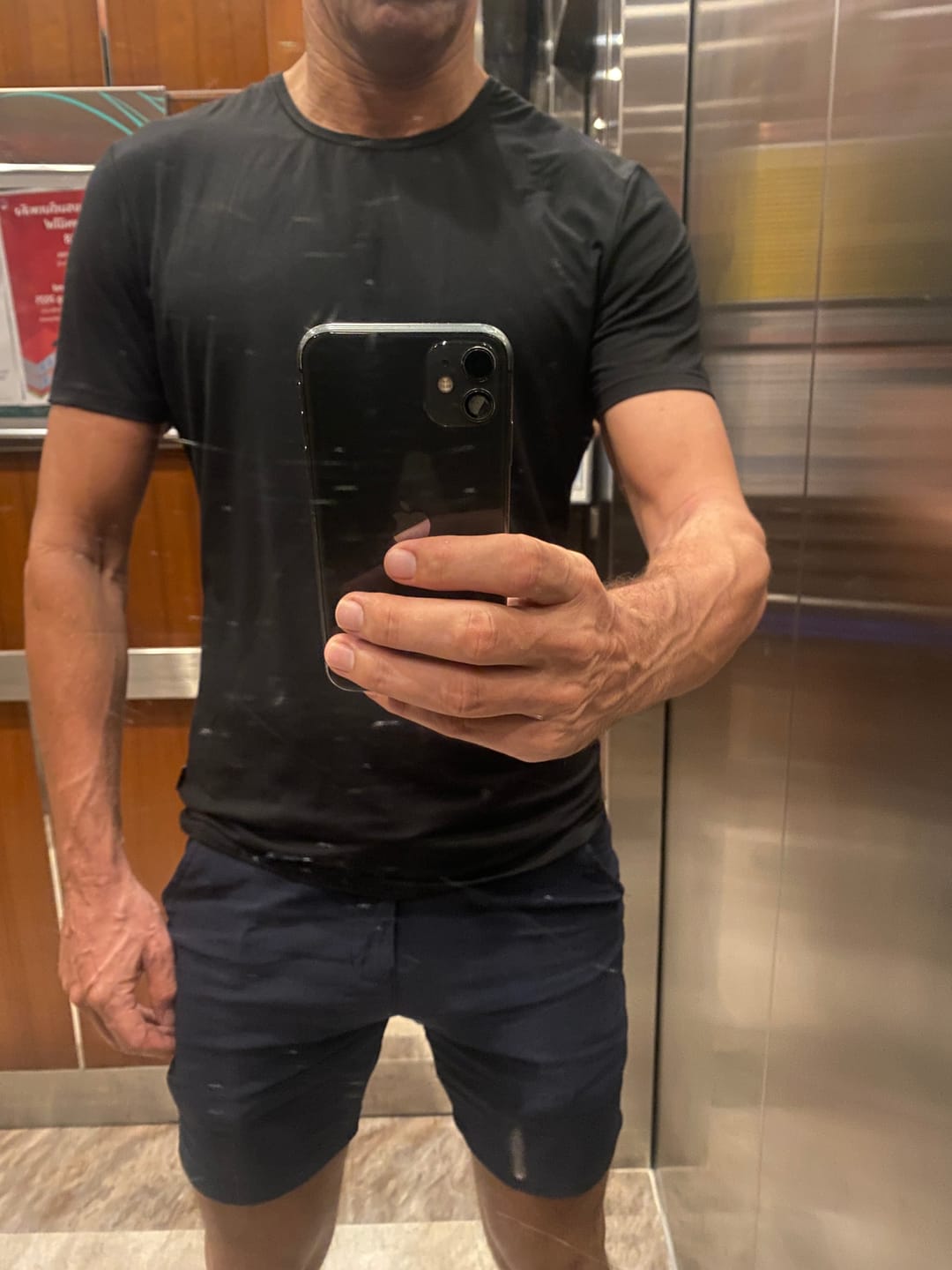 Customer photo review of Essential Bamboo T-Shirt - Midnight Black
