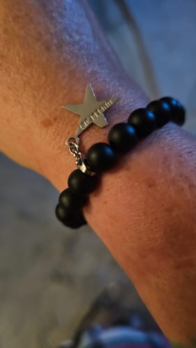 Katrin K. review of »3-fach Schutz« Blockadenlöser aus Tigerauge, Hämatit und schwarzem Obsidian inkl. abgebrochener Stern image 1 out of 1