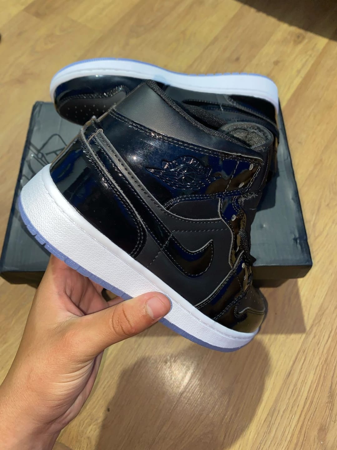 Customer photo review of Air Jordan 1 “Space Jam” Black