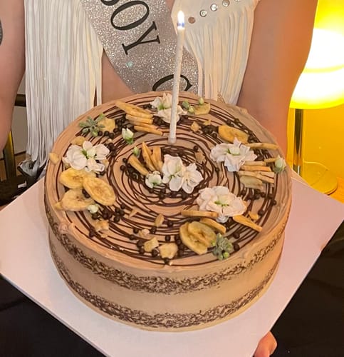 Customer photo review of banana chocolate cake