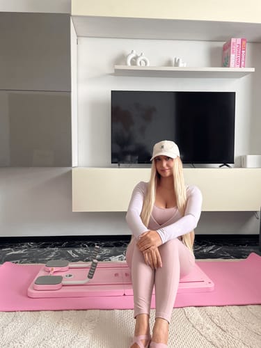 Customer photo review of Reformly Pilates Board + 60-Day Transformation Program