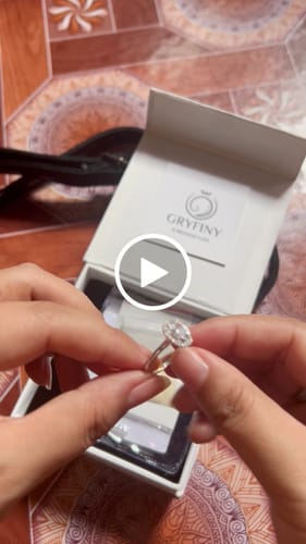 Customer video review of Kate Silver Halo Solitaire Ring