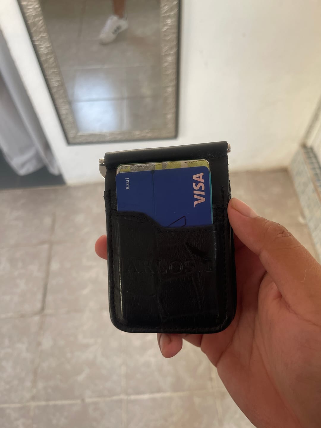 Customer photo review of Tarjetero Cocodrilo Genuino Negro.