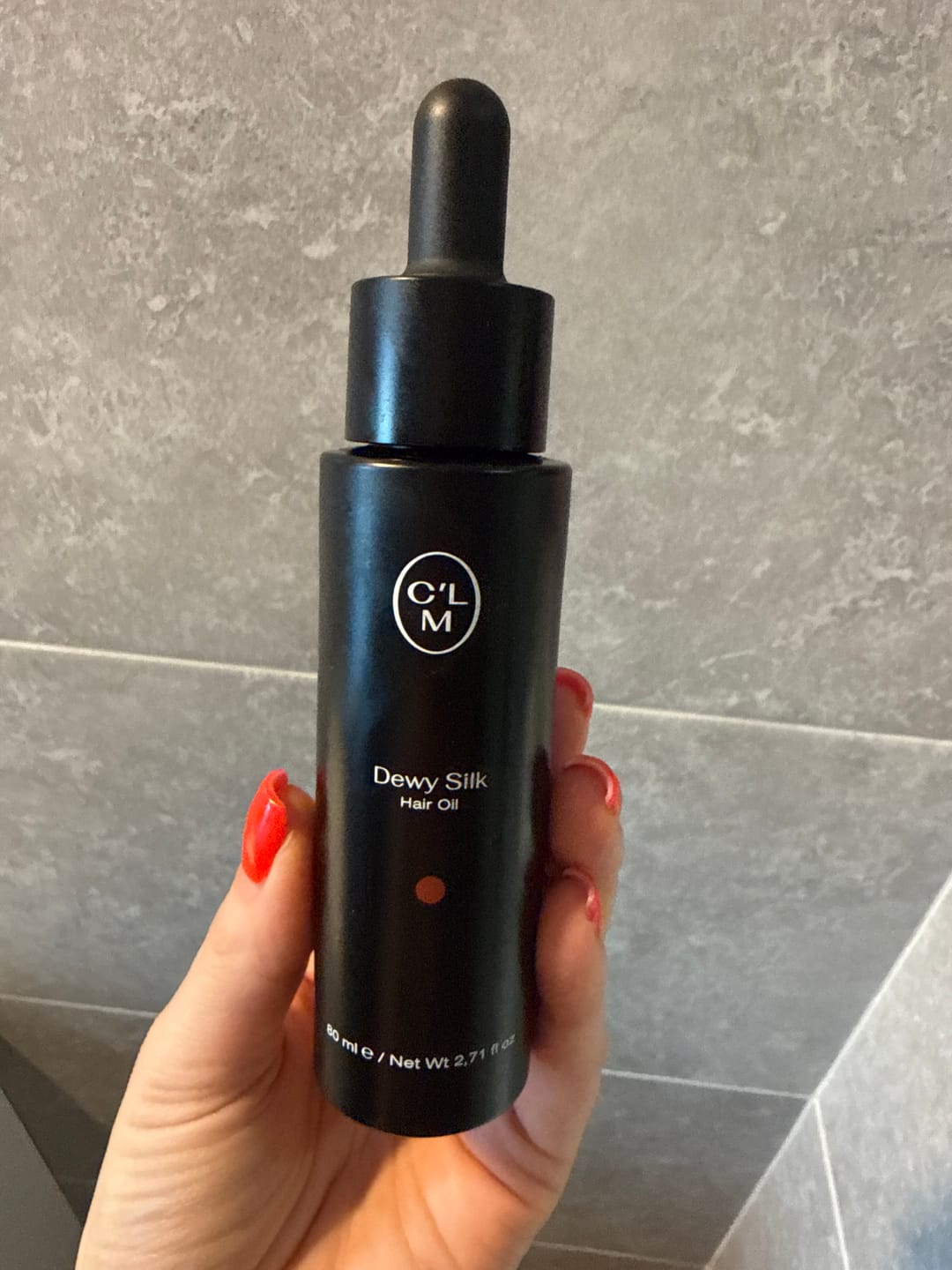 Customer photo review of Drėkinantis ir žvilgesio suteikiantis plaukų aliejus 80ml