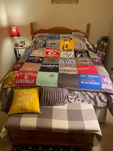 Customer photo review of Premium T Shirt Quilt
