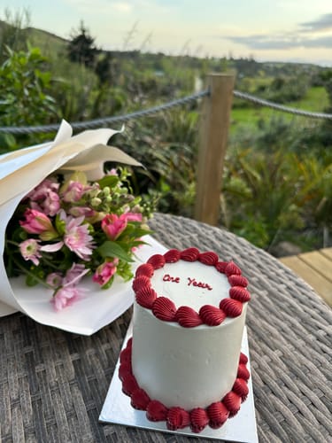 Customer photo review of clara mini cake