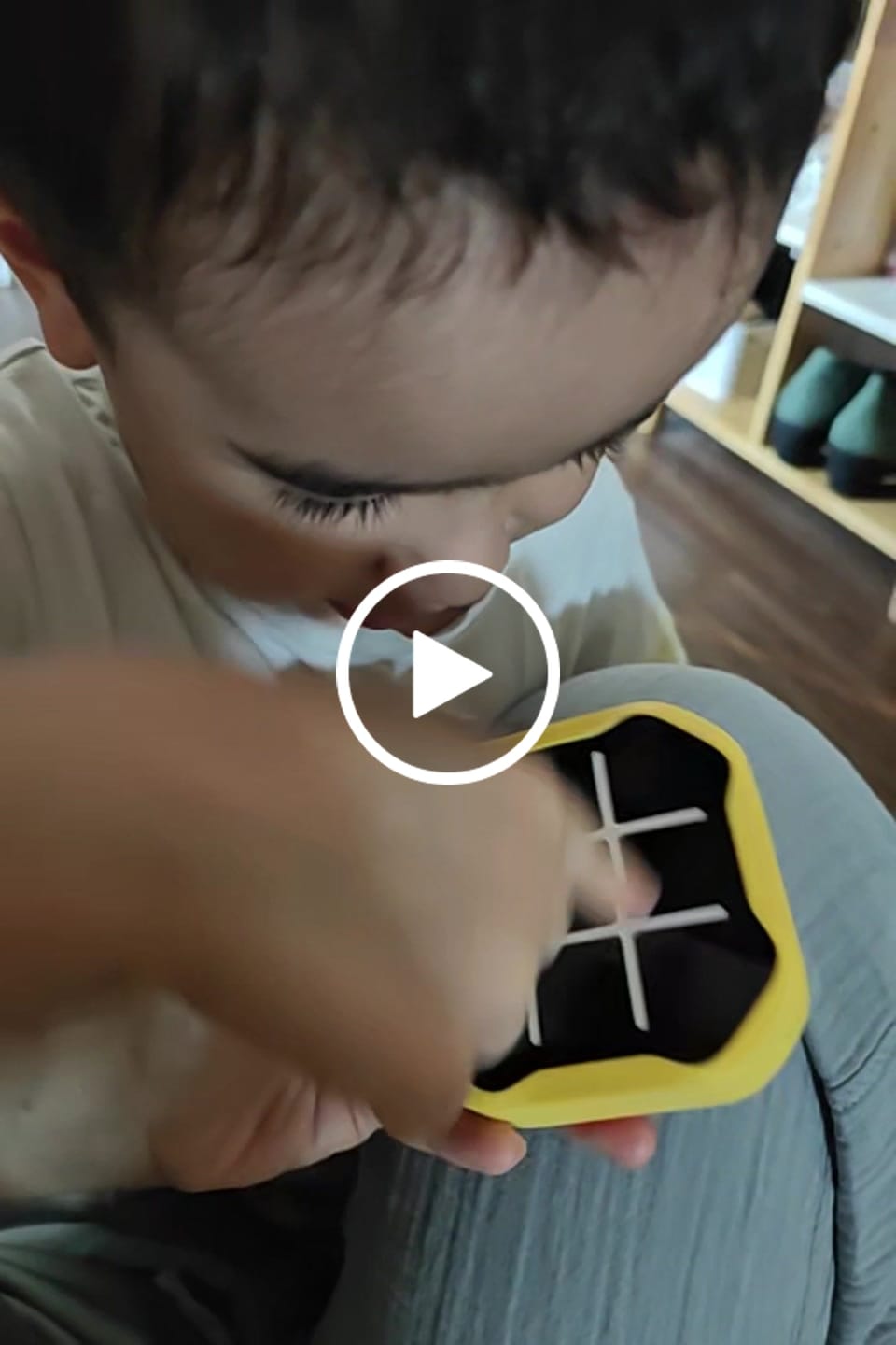 Customer video review of GiiKER Tic-Tac-Toe Bolt