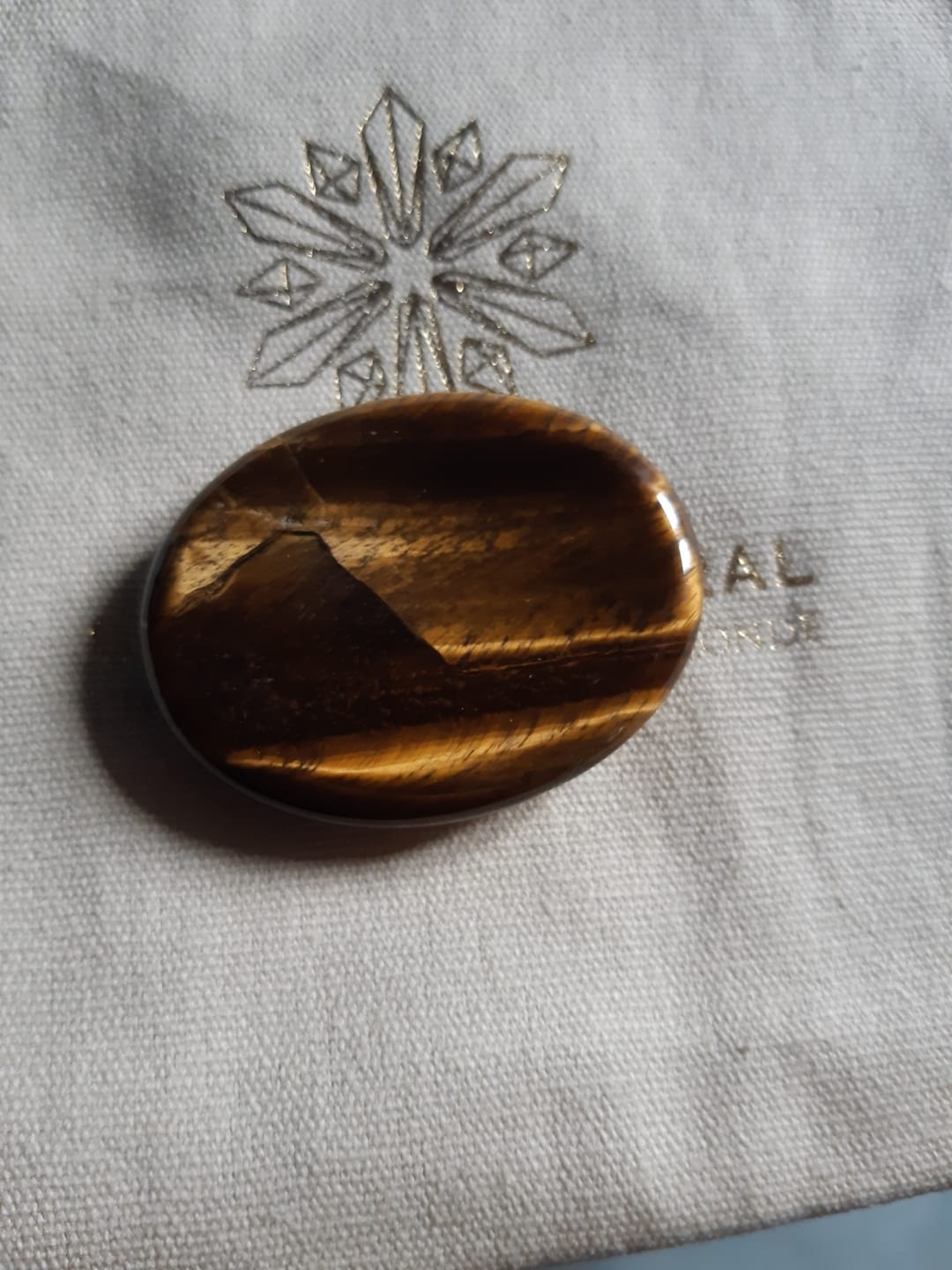 Customer photo review of Pierre anti-stress Oeil de Tigre