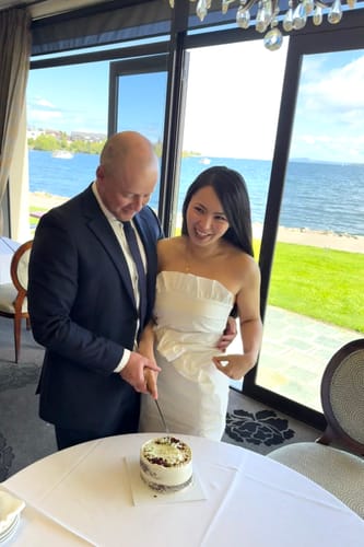 Customer photo review of red velvet cake