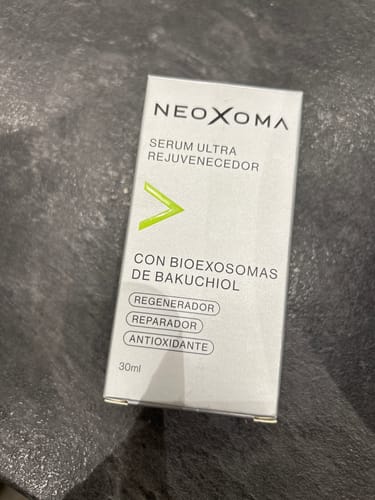 Customer photo review of Sérum de Exosomas Ultra Rejuvenecedor con Bioexosomas de Bakuchiol