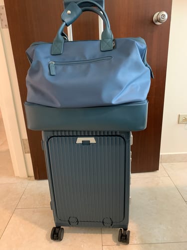 Customer photo review of Check-in: All-in-One 28"