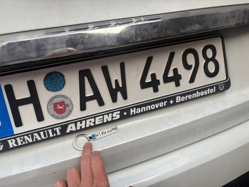 Customer photo review of Kennzeichen Schlüsselanhänger Mini Nummernschild Metall